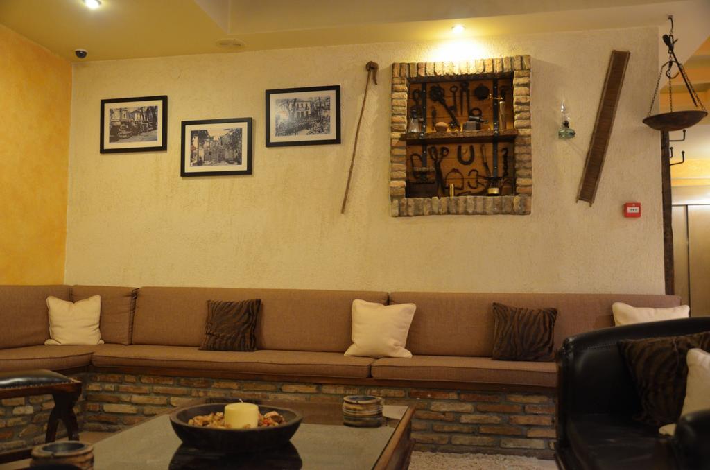 Anesis Hotel Kalavryta Exteriör bild